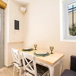 Apartment Fontana Di Corfu 2 *